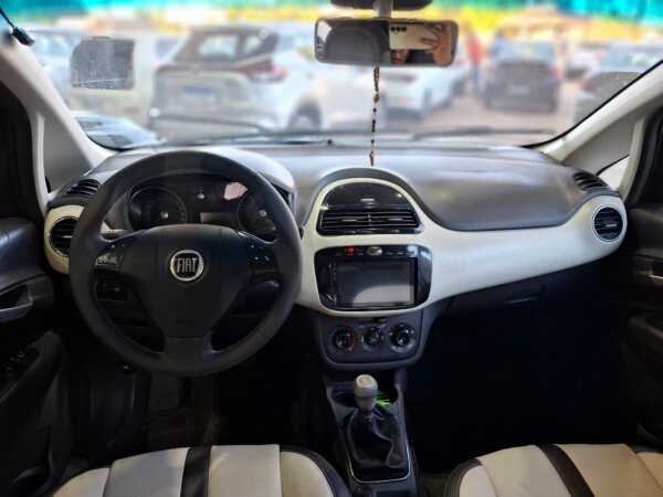 Fiat Punto Essence 1.6 2014 — foto 7