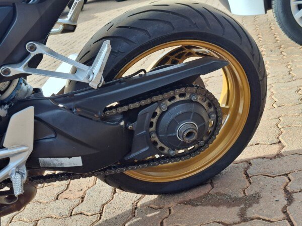 Honda CB 1000 2014 — foto 8