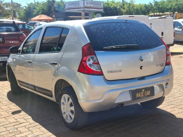 Renault Sandero 1.0 Expression 2011 — foto 7