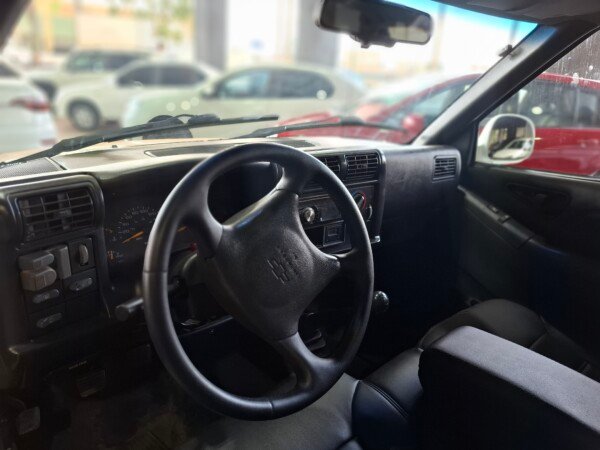 Chevrolet S10 Blazer 1998 — foto 12